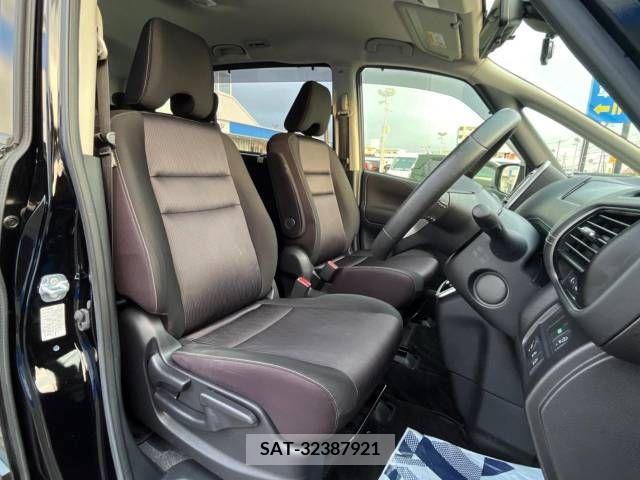 Nissan SERENA 2018-01 324933-9