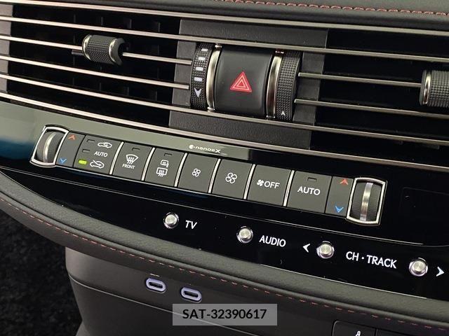 Lexus LS 2023-02 388116-18