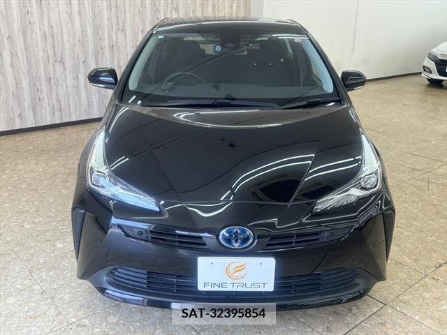Toyota PRIUS 2022-02 283098-1