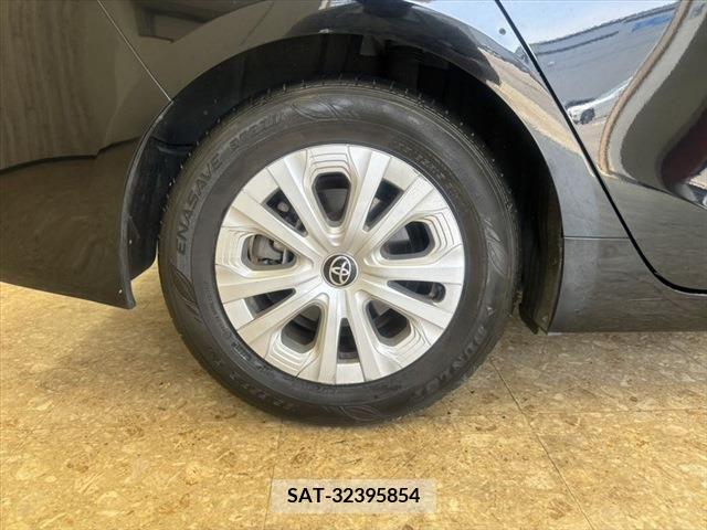 Toyota PRIUS 2022-02 283098-13