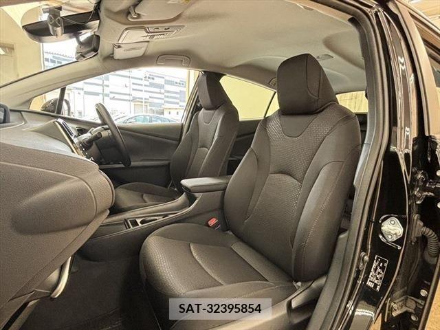 Toyota PRIUS 2022-02 283098-19