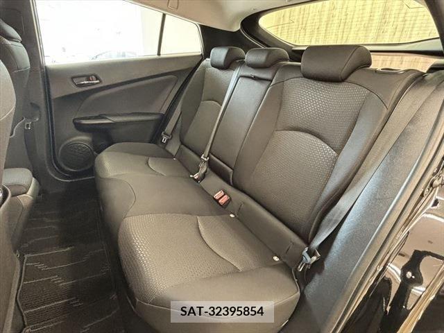 Toyota PRIUS 2022-02 283098-20