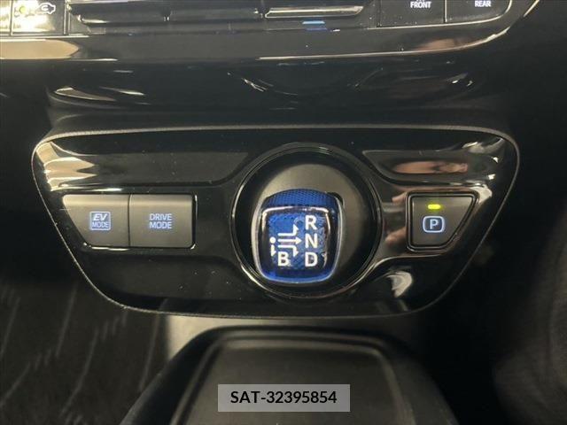 Toyota PRIUS 2022-02 283098-23