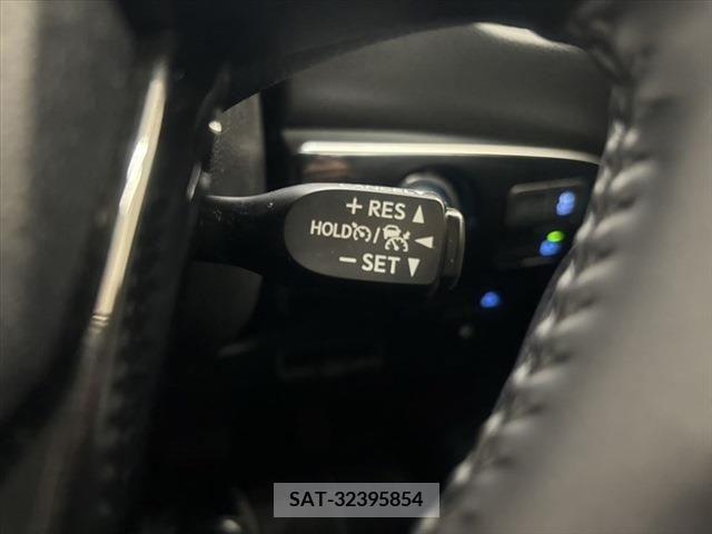 Toyota PRIUS 2022-02 283098-29