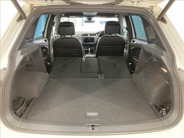 VolksWagen TIGUAN 2018-10 13413-13
