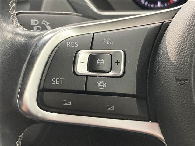 VolksWagen TIGUAN 2018-10 13413-5