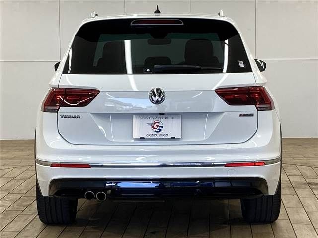 VolksWagen TIGUAN 2018-10 13413-14