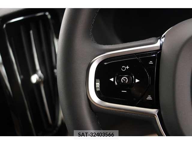 Volvo XC60 2023-05 288811-14