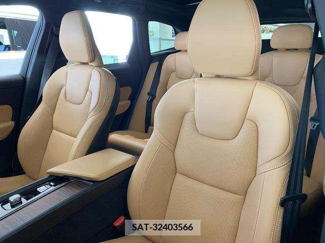 Volvo XC60 2023-05 288811-5