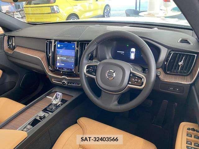 Volvo XC60 2023-05 288811-3