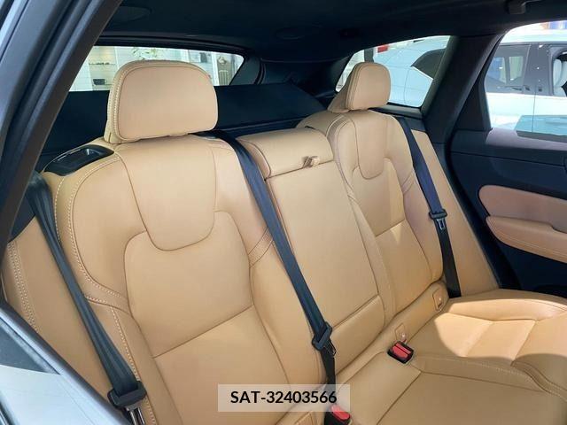 Volvo XC60 2023-05 288811-8