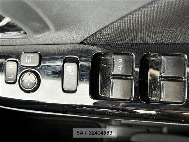 Suzuki WAGON R 2015-10 348923-28