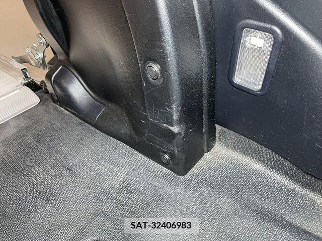Toyota VOXY 2015-01 288875-10