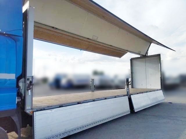 Isuzu GIGA 2017-03 21999-21