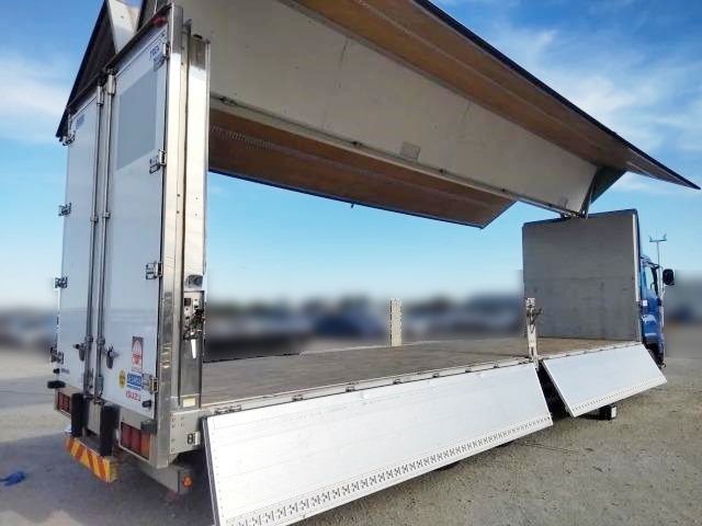 Isuzu GIGA 2017-03 21999-22