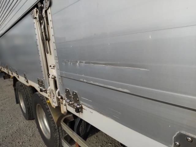 Isuzu GIGA 2017-03 21999-15