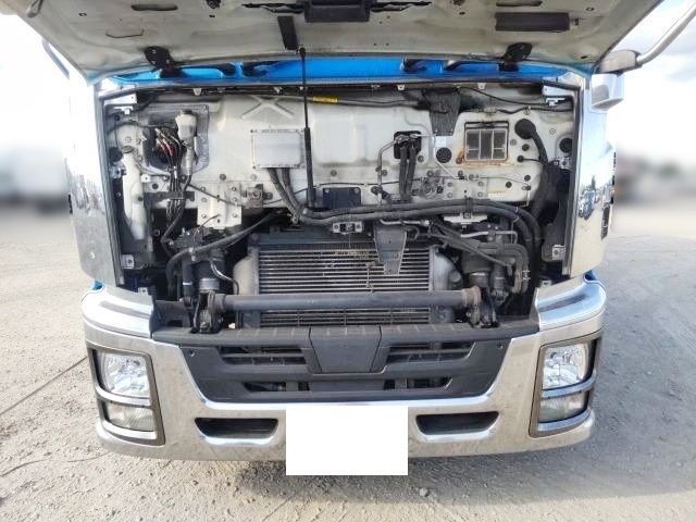 Isuzu GIGA 2017-03 21999-13