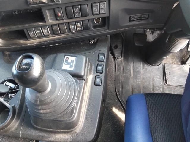 Isuzu GIGA 2017-03 21999-6