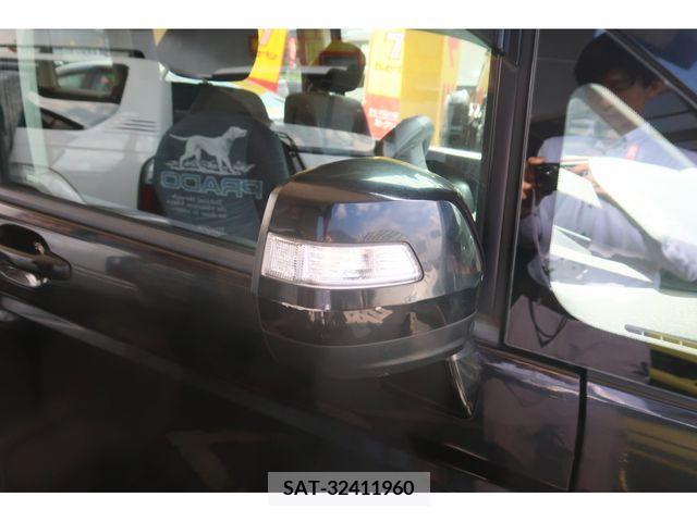 Honda STEP WGN 2011-07 335681-28