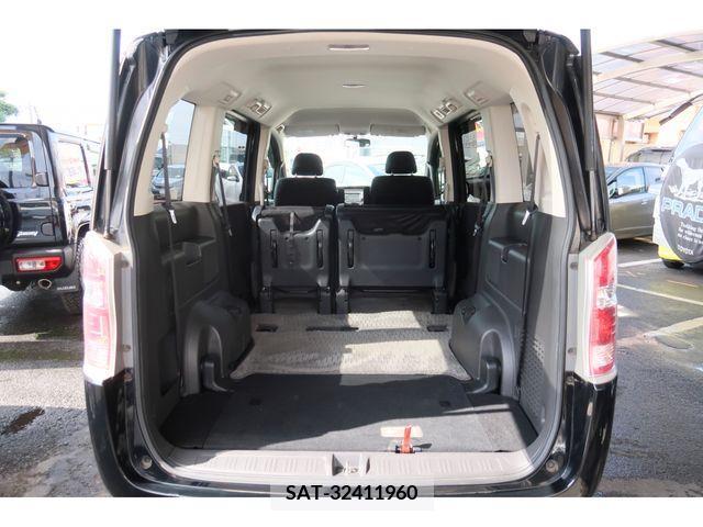 Honda STEP WGN 2011-07 335681-25
