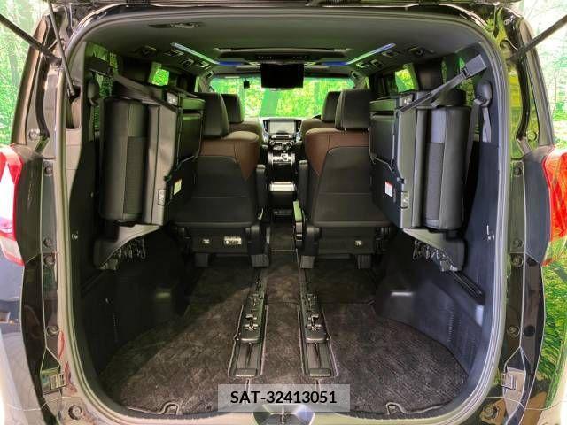 Toyota ALPHARD 2017-07 355468-11