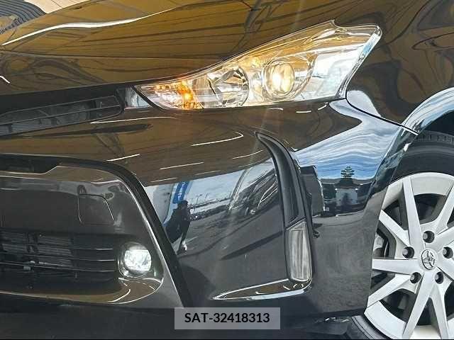 Toyota PRIUS ALPHA 2020-04 216934-9