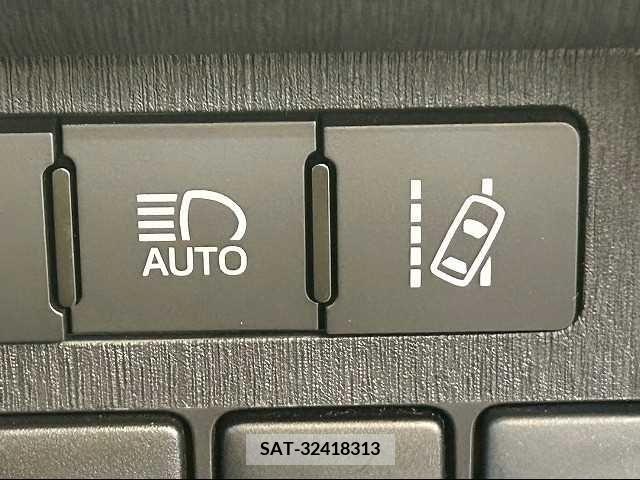 Toyota PRIUS ALPHA 2020-04 216934-6
