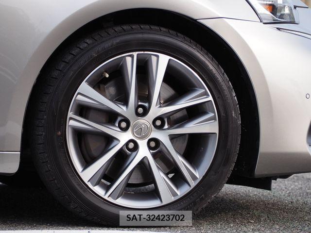 Lexus IS 2016-12 204056-7