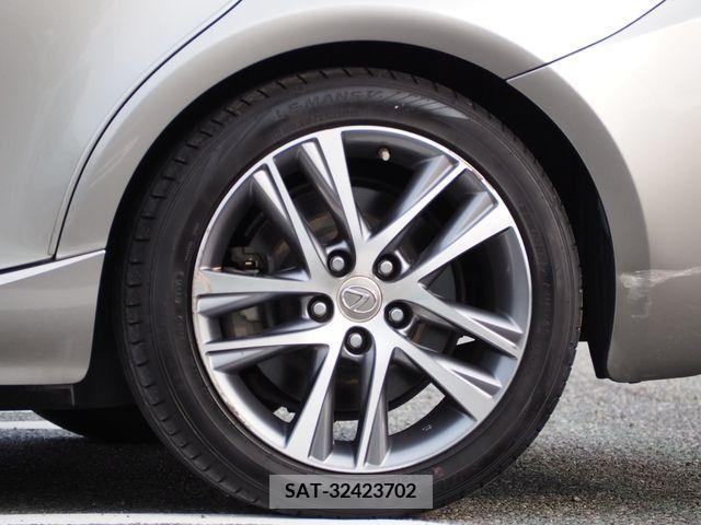Lexus IS 2016-12 204056-10