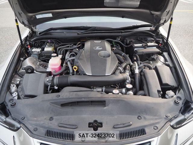Lexus IS 2016-12 204056-25