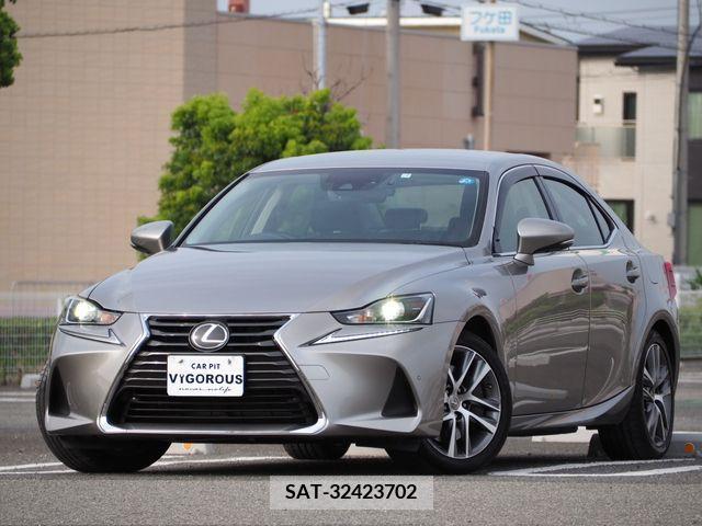 Lexus IS 2016-12 204056-4