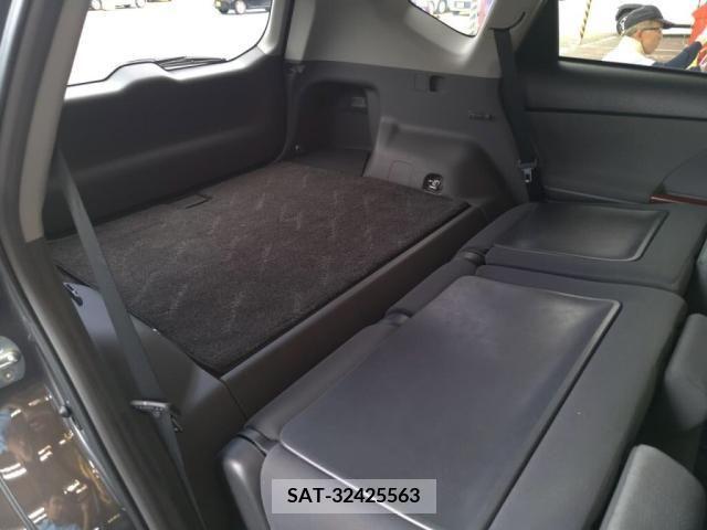 Toyota PRIUS ALPHA 2013-01 352444-22