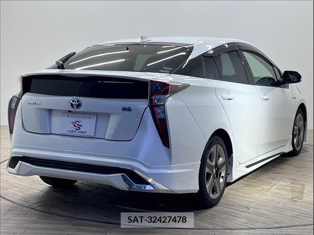 Toyota PRIUS 2016-02 281926-15