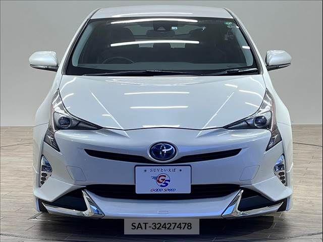 Toyota PRIUS 2016-02 281926-11