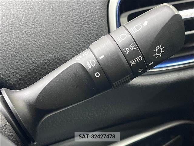 Toyota PRIUS 2016-02 281926-7