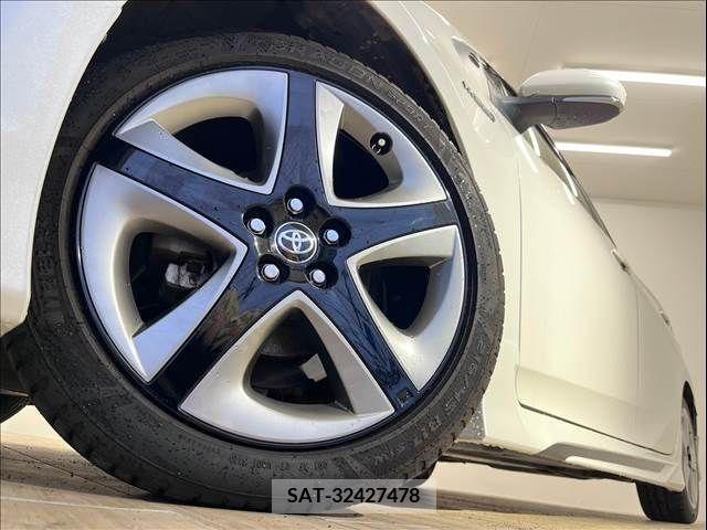 Toyota PRIUS 2016-02 281926-19