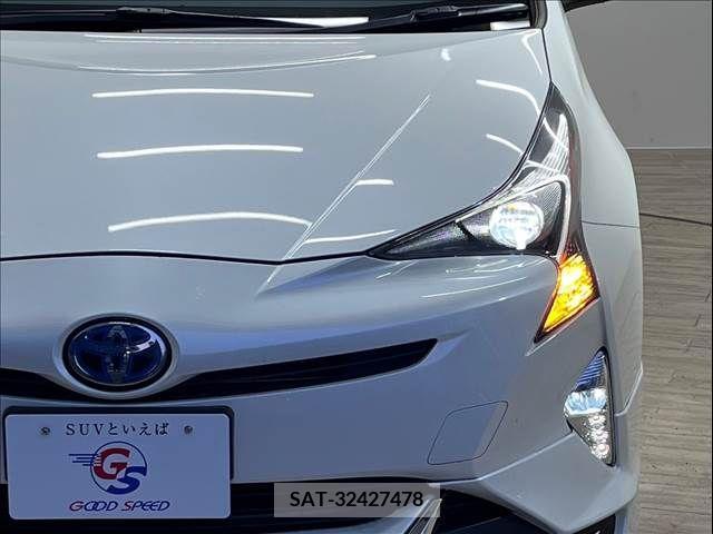 Toyota PRIUS 2016-02 281926-18