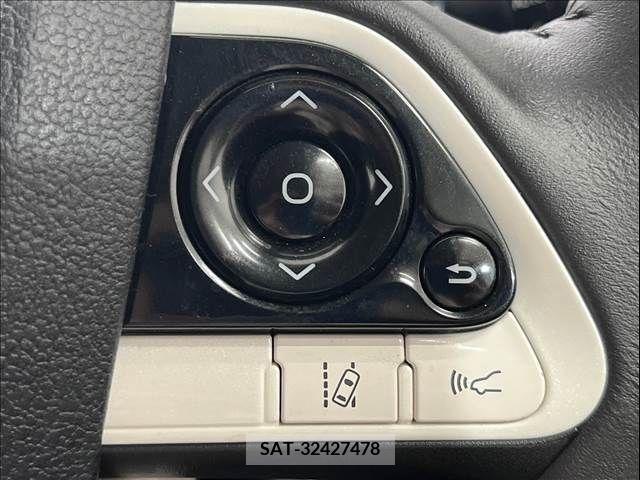 Toyota PRIUS 2016-02 281926-5