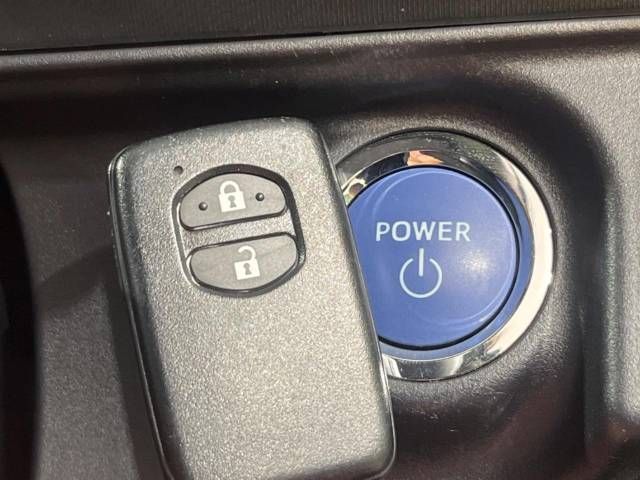 Toyota AQUA 2018-06 24128-6