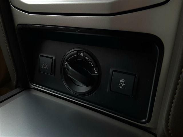 Toyota PRADO 2018-02 28540-29