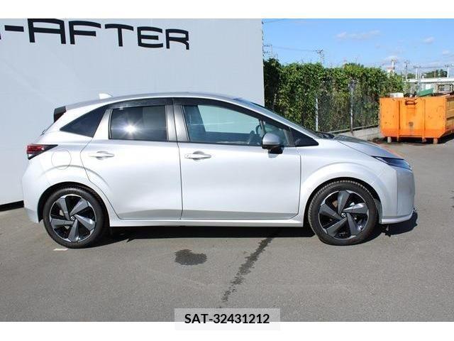 Nissan AURA 2021-09 261492-6