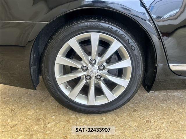Lexus LS 2012-11 388346-23
