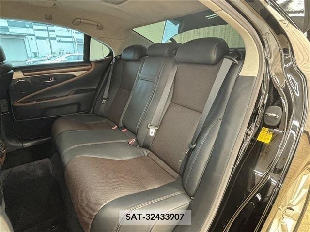 Lexus LS 2012-11 388346-29