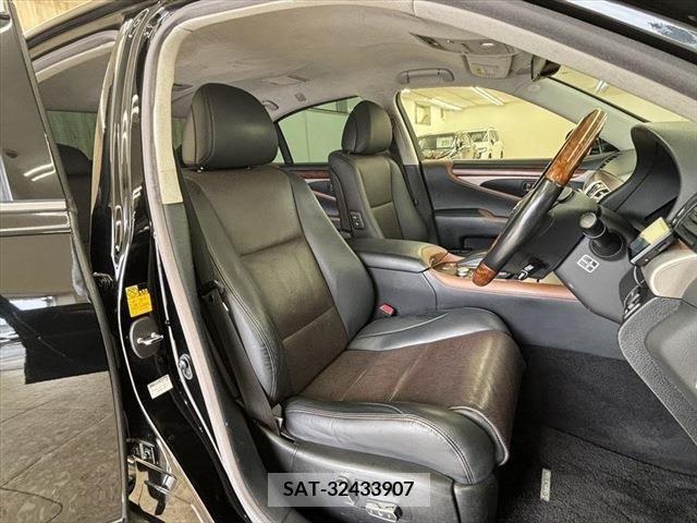 Lexus LS 2012-11 388346-6