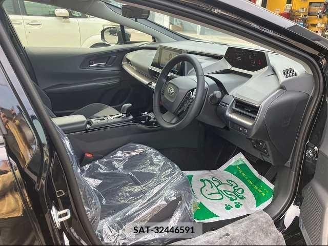 Toyota PRIUS 2024-03 230658-6