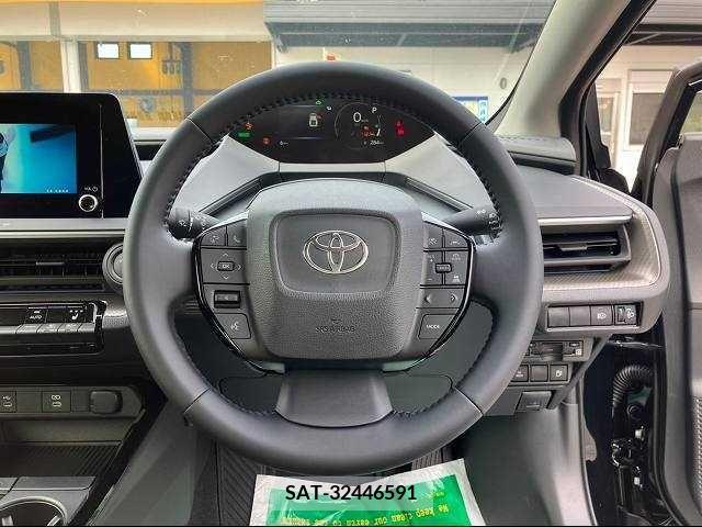 Toyota PRIUS 2024-03 230658-3