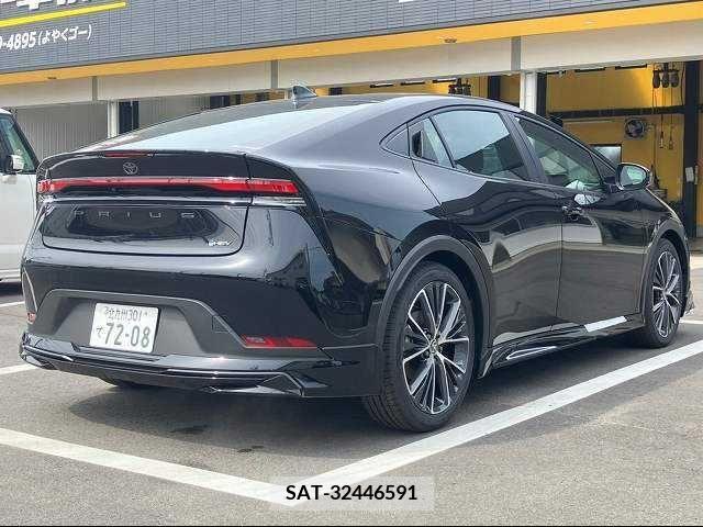 Toyota PRIUS 2024-03 230658-2