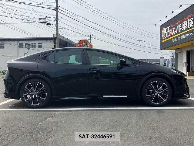 Toyota PRIUS 2024-03 230658-16