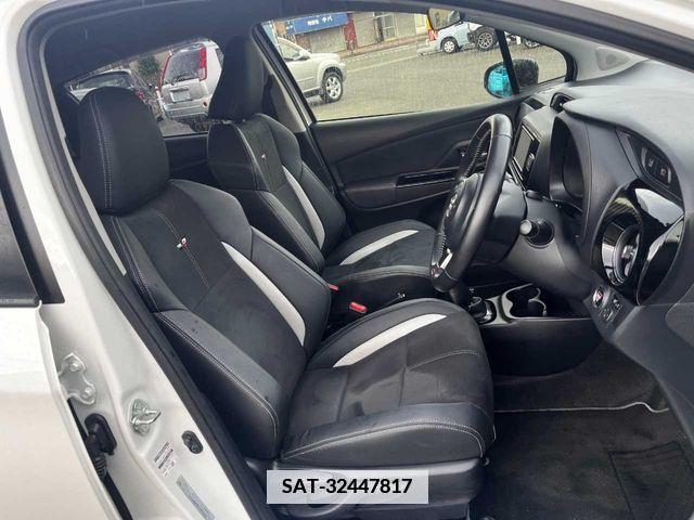 Toyota VITZ 2019-01 351323-12