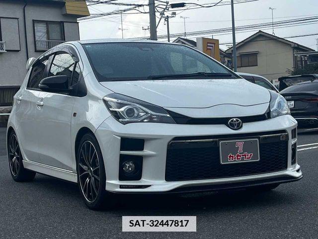 Toyota VITZ 2019-01 351323-26